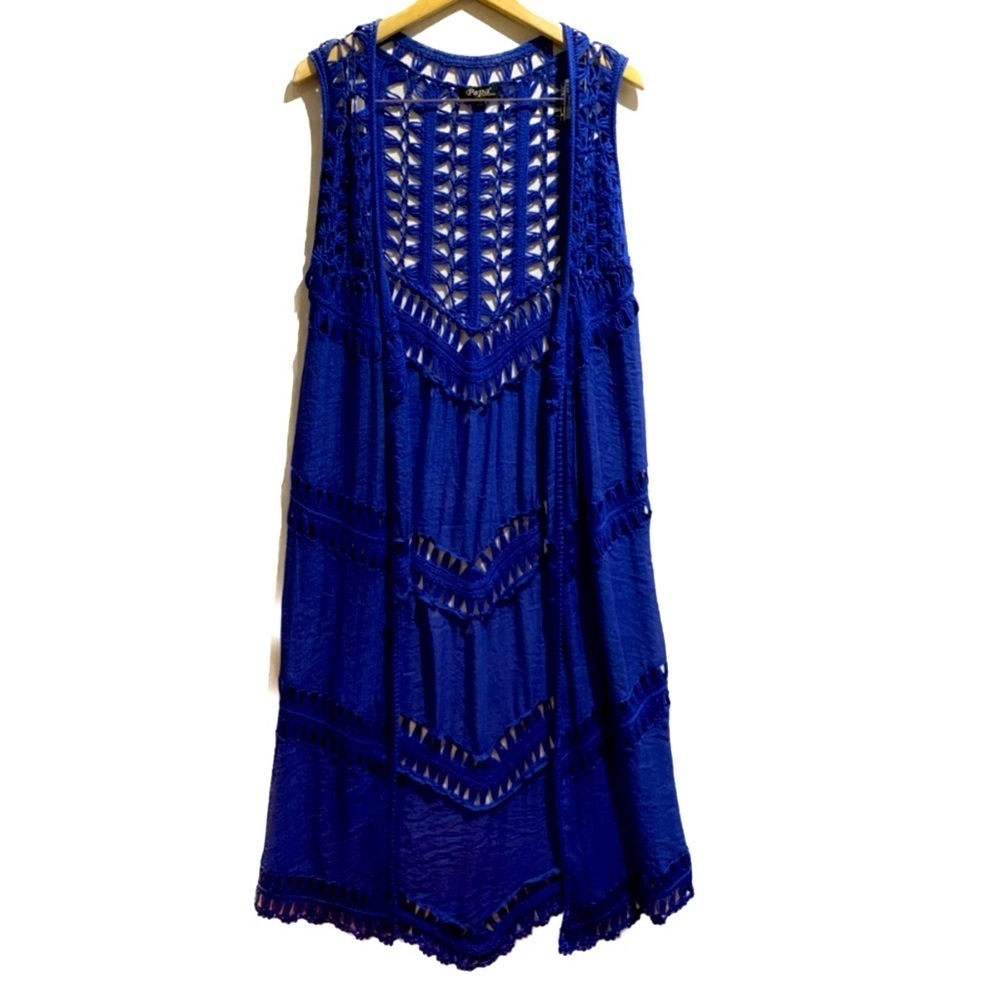 Papa Vancouver Blue Knit Crochet Long Vest Ladies size Medium Festival Bohemian